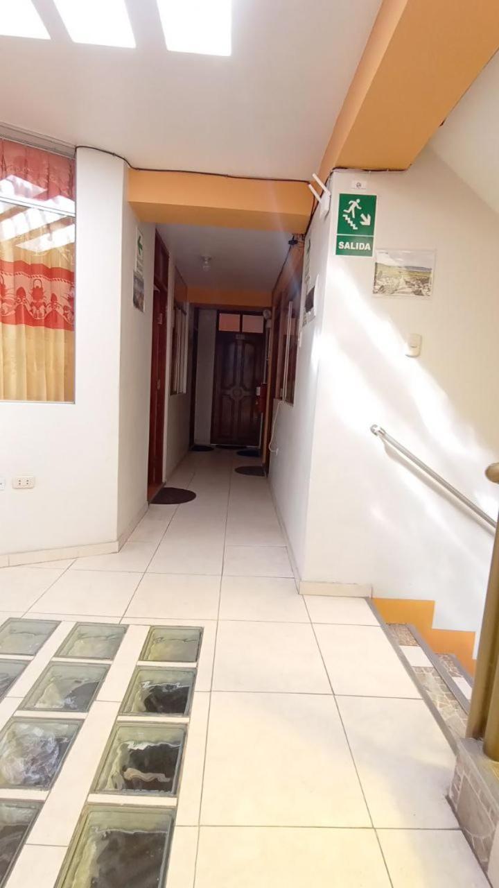 Hostal Acuarius פונו מראה חיצוני תמונה