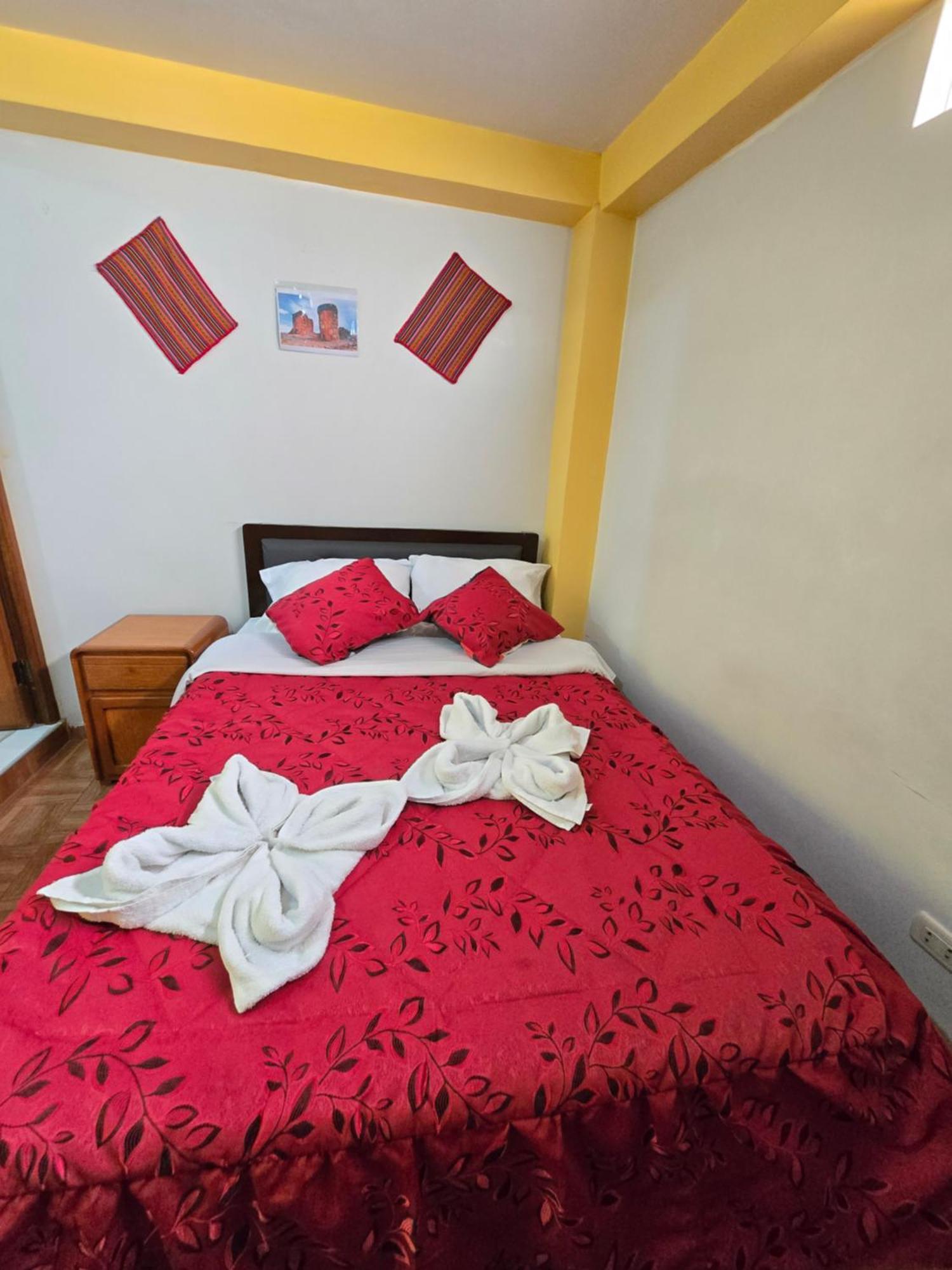 Hostal Acuarius פונו מראה חיצוני תמונה