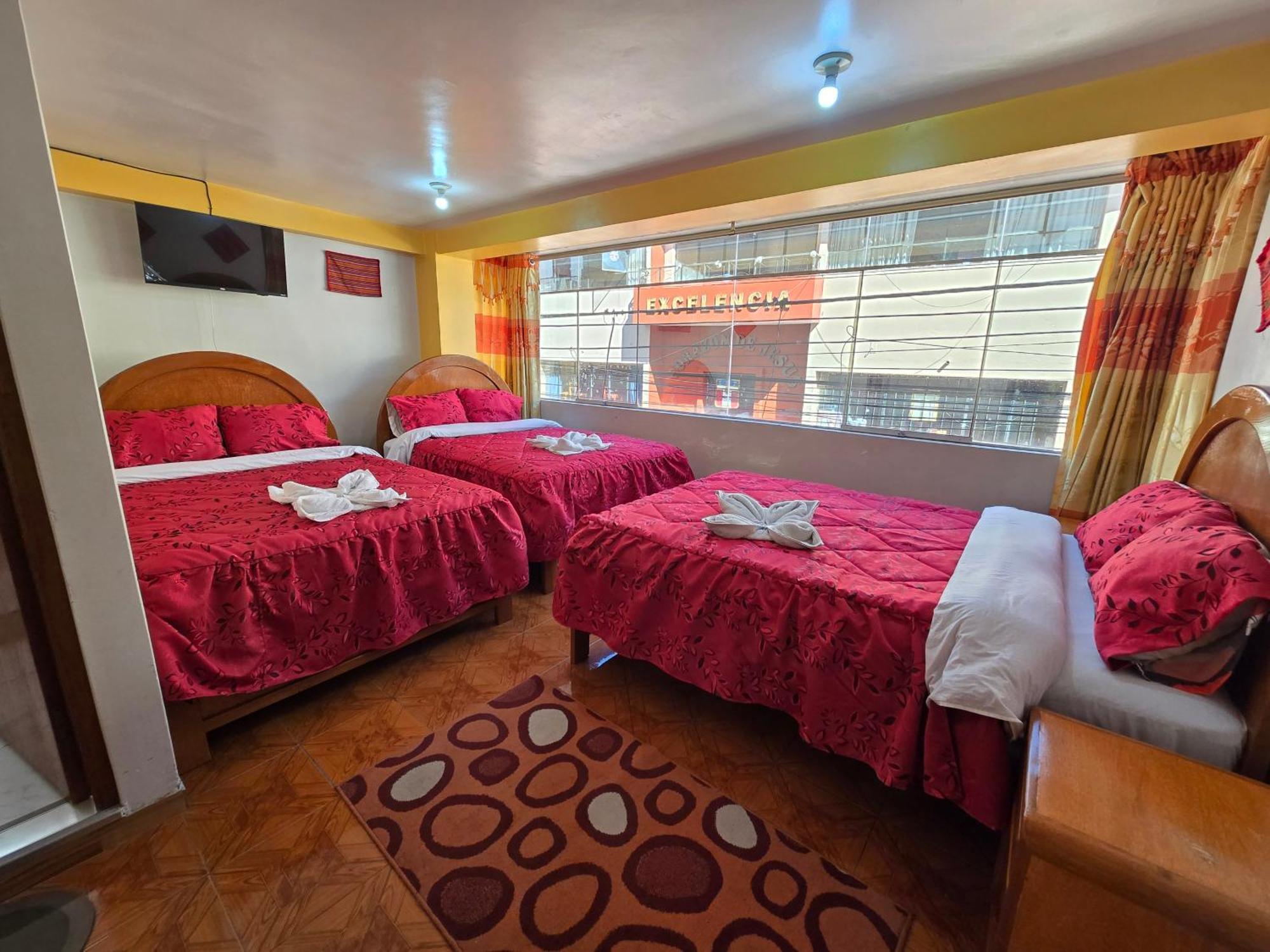 Hostal Acuarius פונו מראה חיצוני תמונה