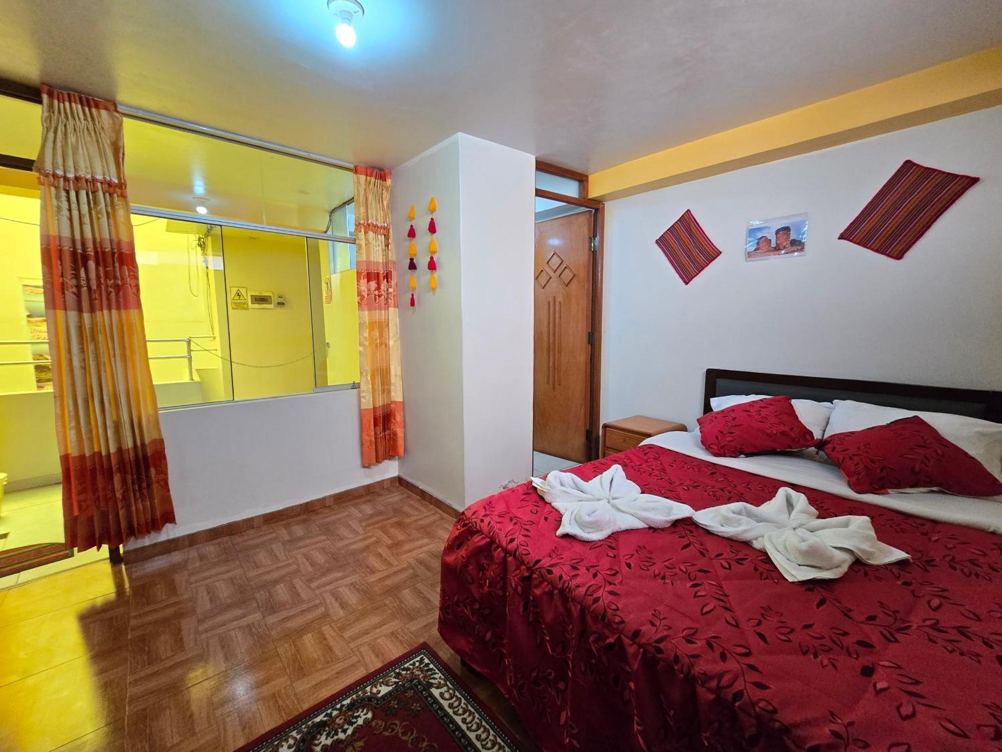 Hostal Acuarius פונו מראה חיצוני תמונה