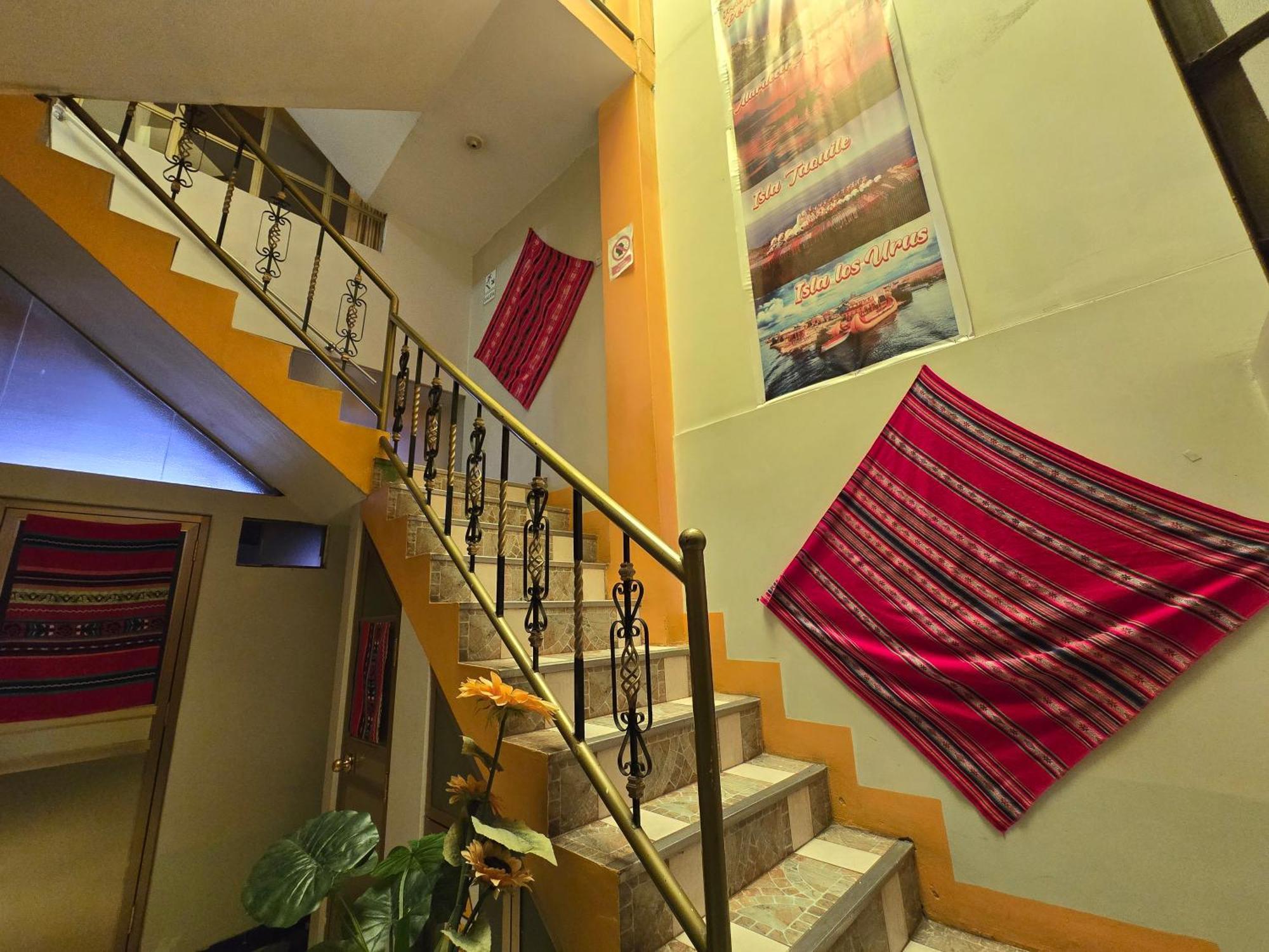 Hostal Acuarius פונו מראה חיצוני תמונה